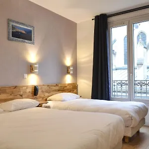 Hotel De La Perdrix Rouge **
