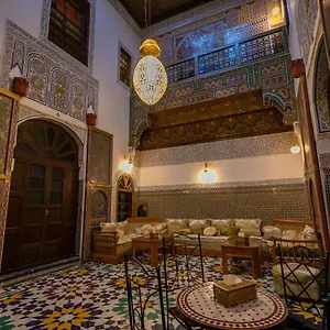 Qamar Fez