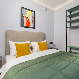Hotel apartamentowy Numa Strauss ***