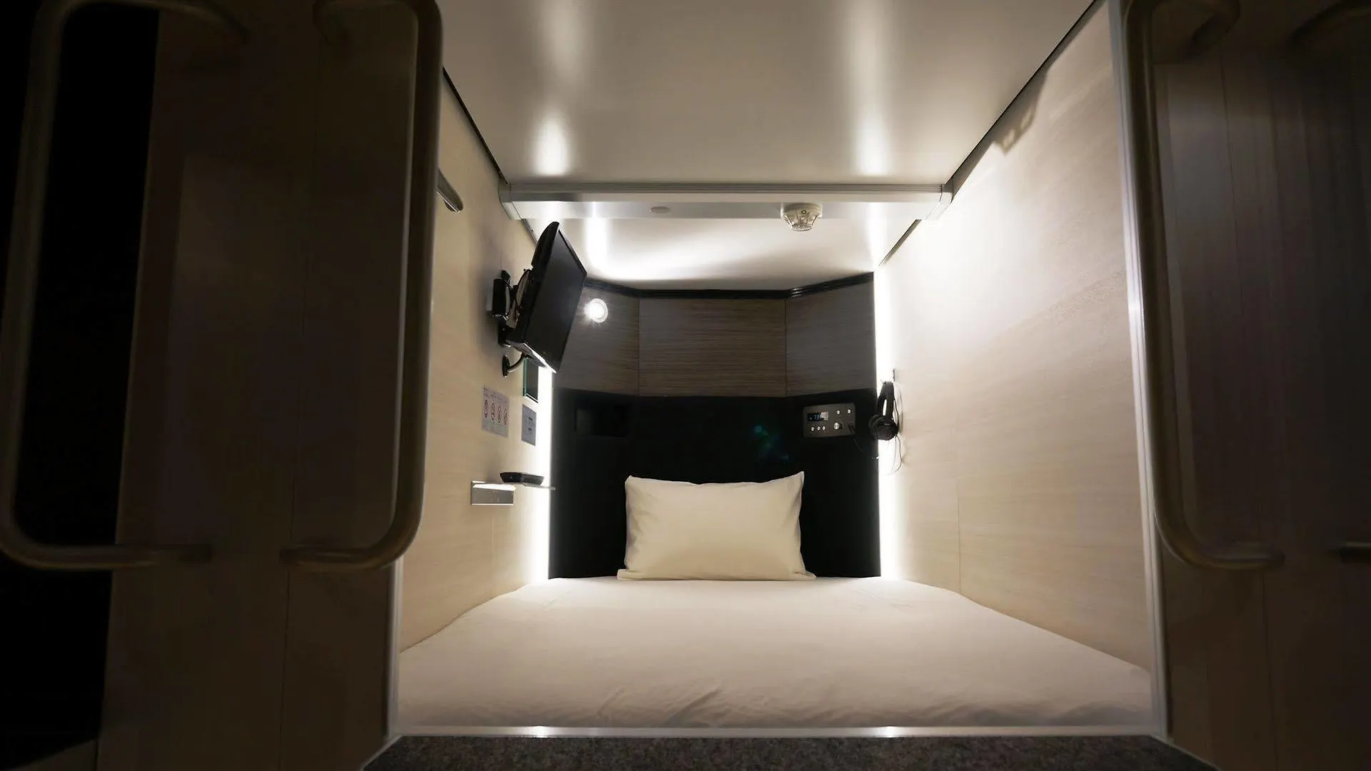 ** Kapszulahotel Akihabara Bay Hotel Tokió Japán