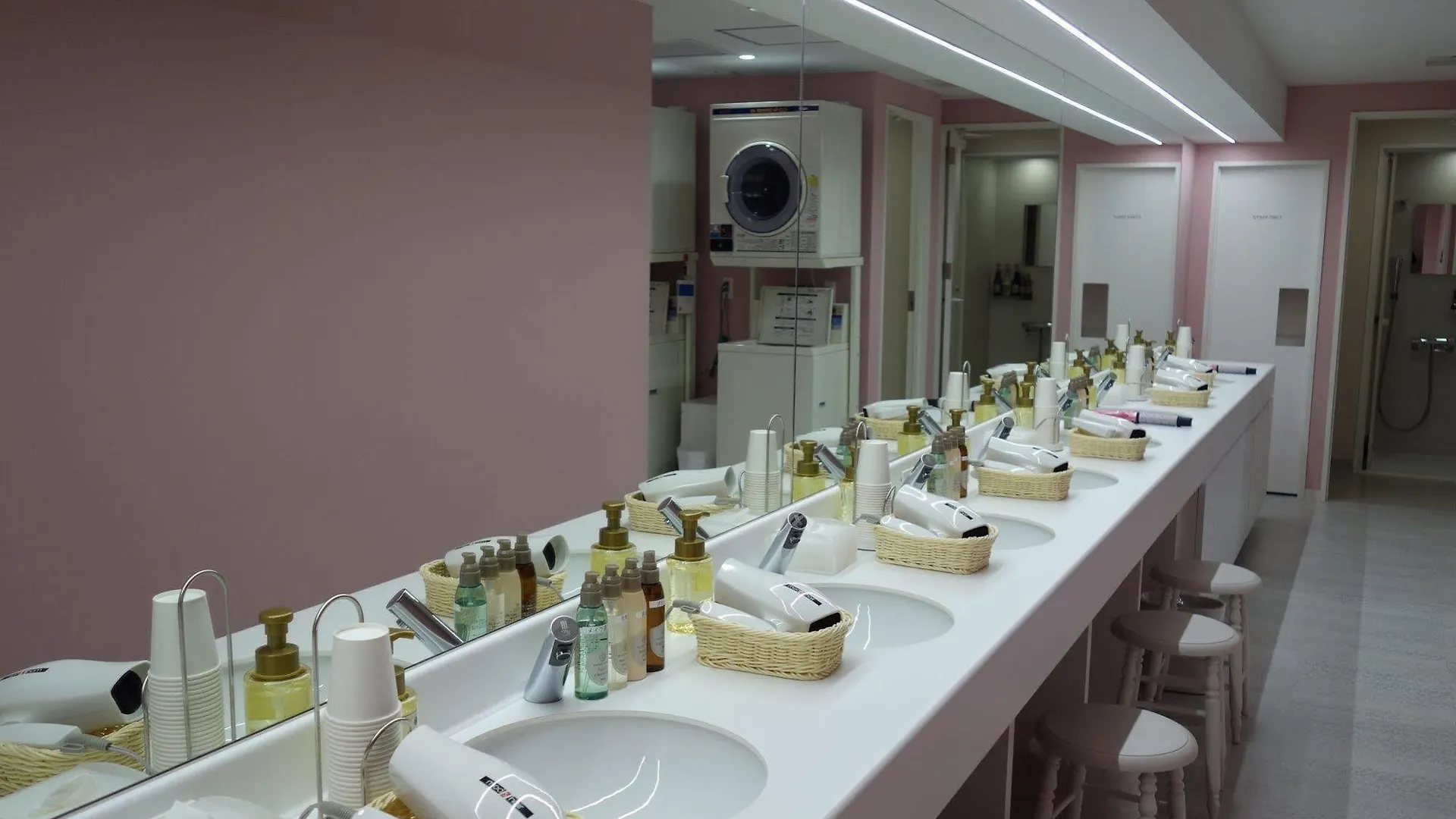 Kapszulahotel Akihabara Bay Hotel Tokió